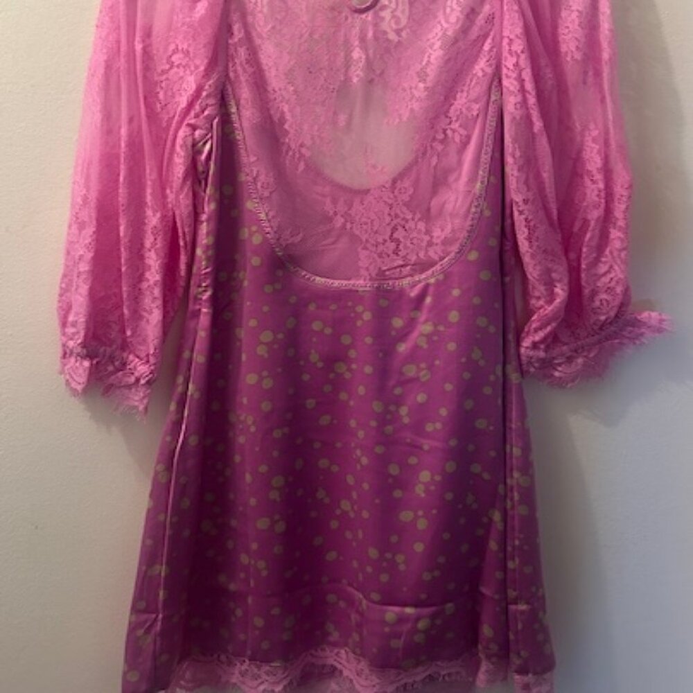 Free People About That Mini Barbie Pink Lace Polka Dot V Neck Mini Dress NWT - Picture 15 of 16
